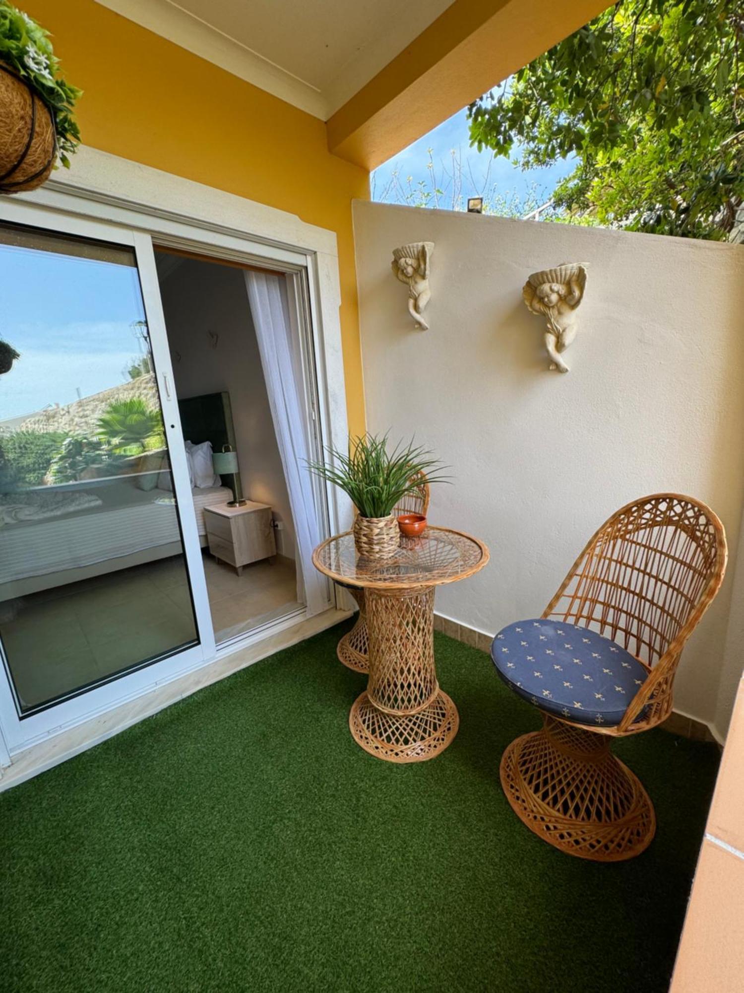 Lucie Lime Guesthouse Praia Da Luz Exterior photo